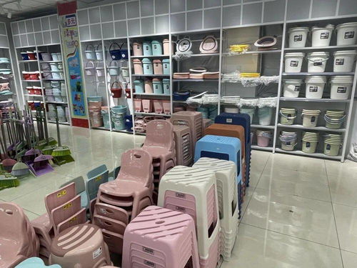 昌平東關新開一家1500㎡小商品市場,就在金五星市場五層